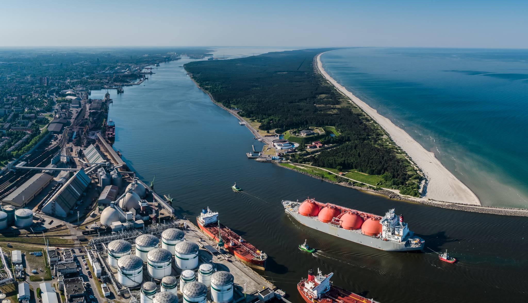 picture of aker solution logo on a wall